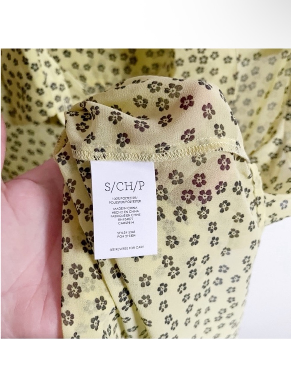 Cabi Viola blouse yellow black daisy print sleeveless semi sheer button front - Picture 8 of 10